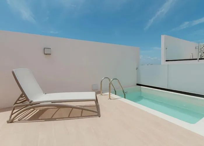 Casa de férias 2br W Private Rooftop Pool Near Playa del Carmen