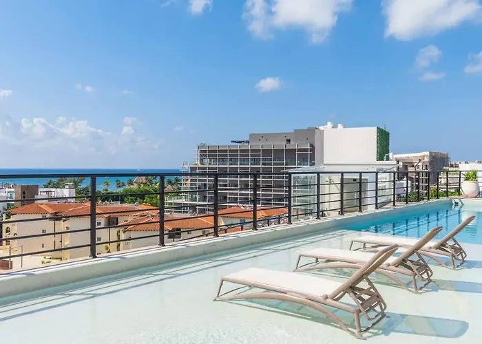 2br W Private Rooftop Pool Near